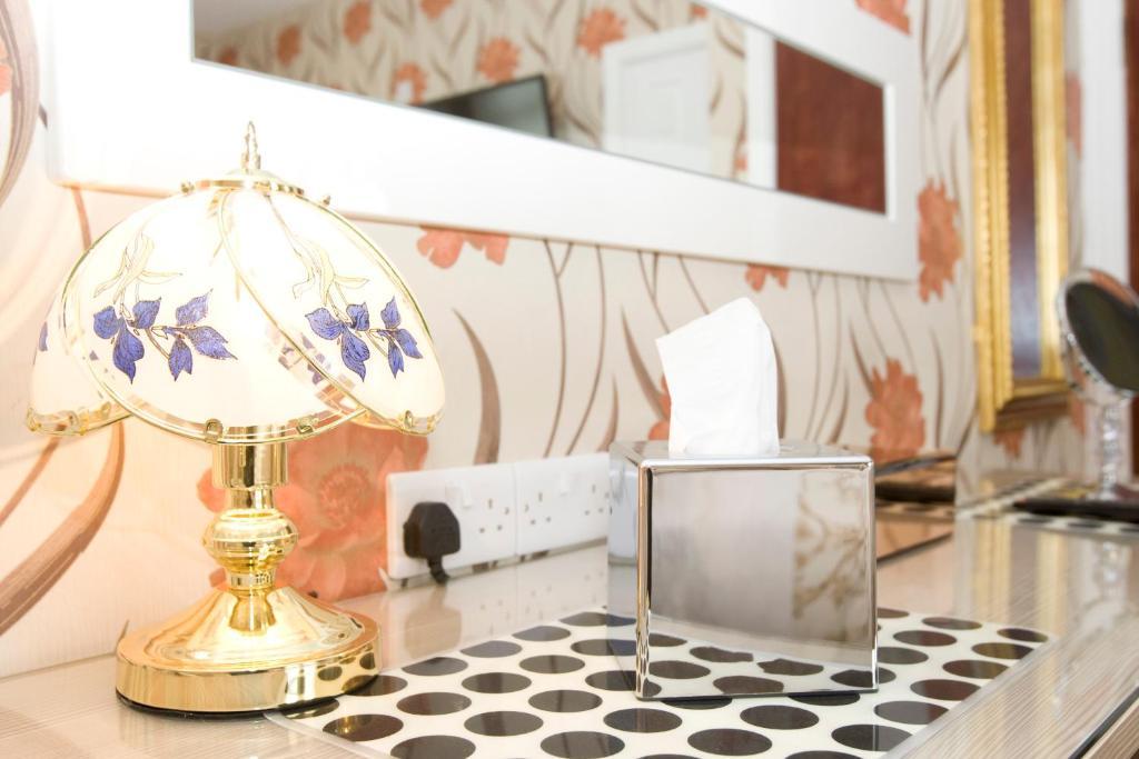 Valentine Lodge Over 21 Adult Couples Only Blackpool Oda fotoğraf