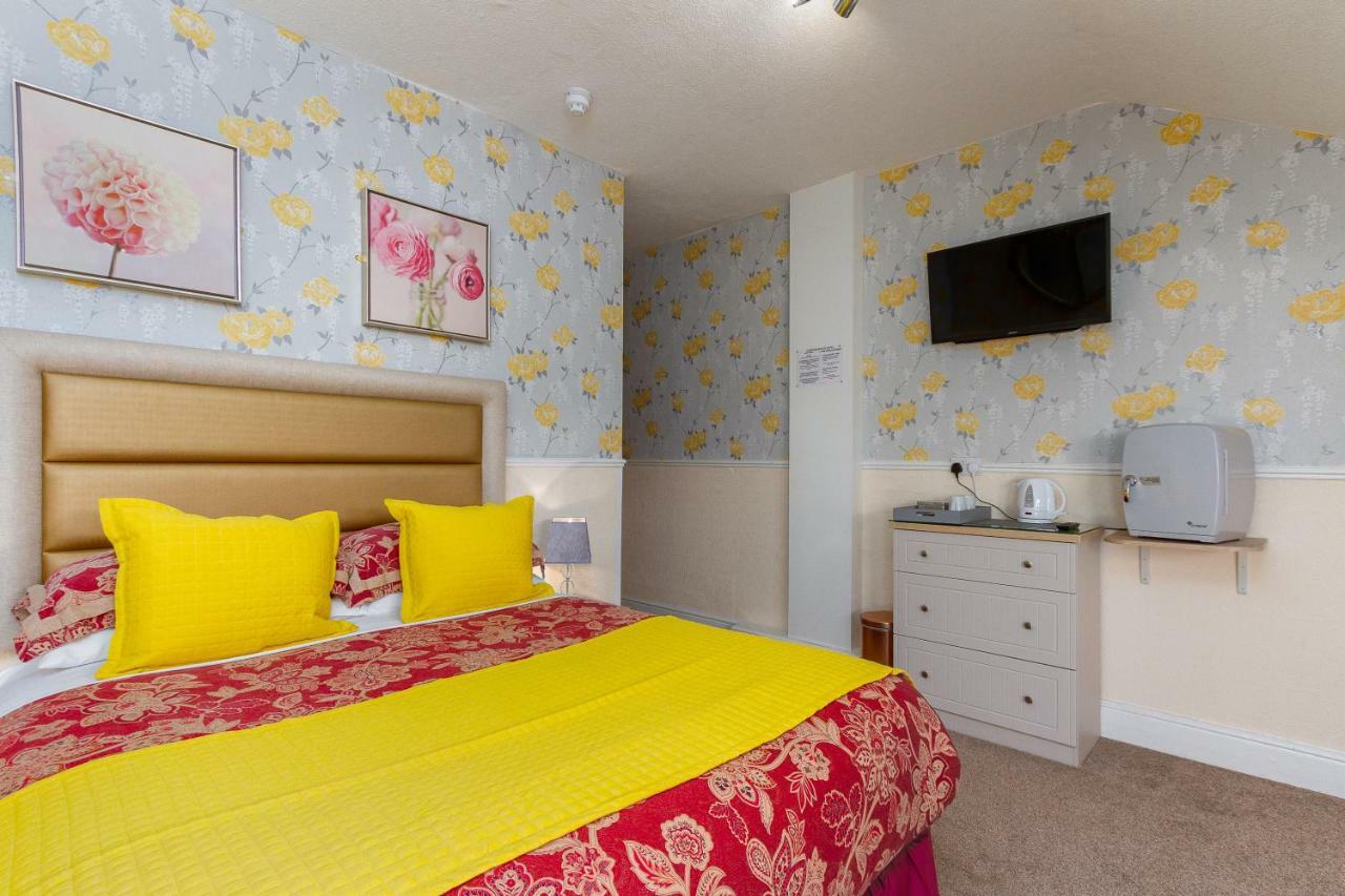 Valentine Lodge Over 21 Adult Couples Only Blackpool Dış mekan fotoğraf