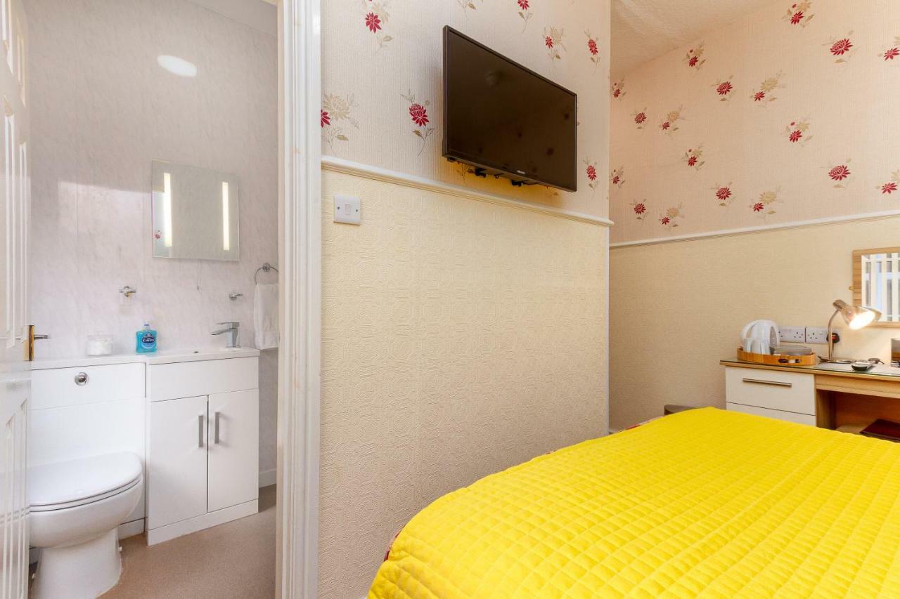 Valentine Lodge Over 21 Adult Couples Only Blackpool Dış mekan fotoğraf