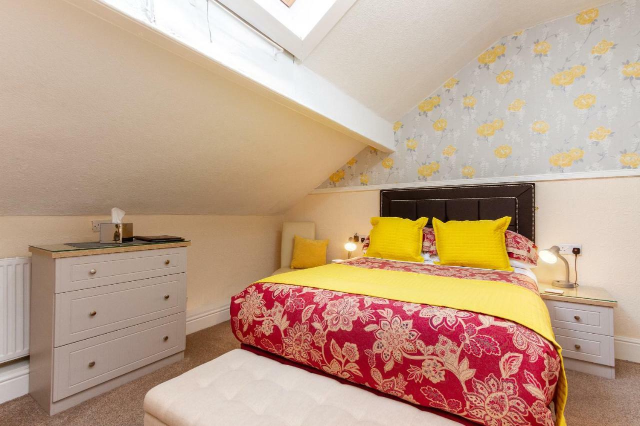 Valentine Lodge Over 21 Adult Couples Only Blackpool Dış mekan fotoğraf